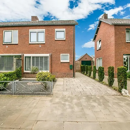 Ferienhaus In Near Bergherbos *