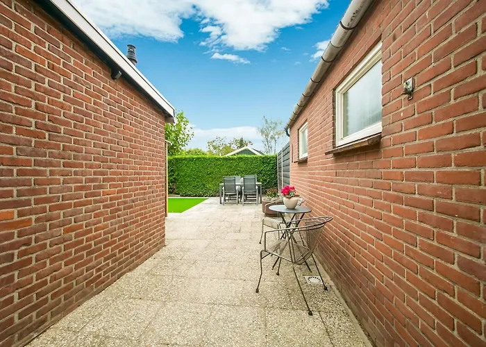 In Near Bergherbos * Kilder